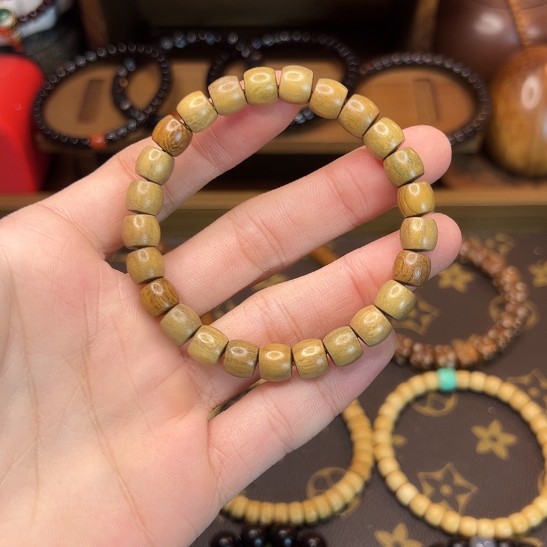 手串/手链维腊木（绿檀）