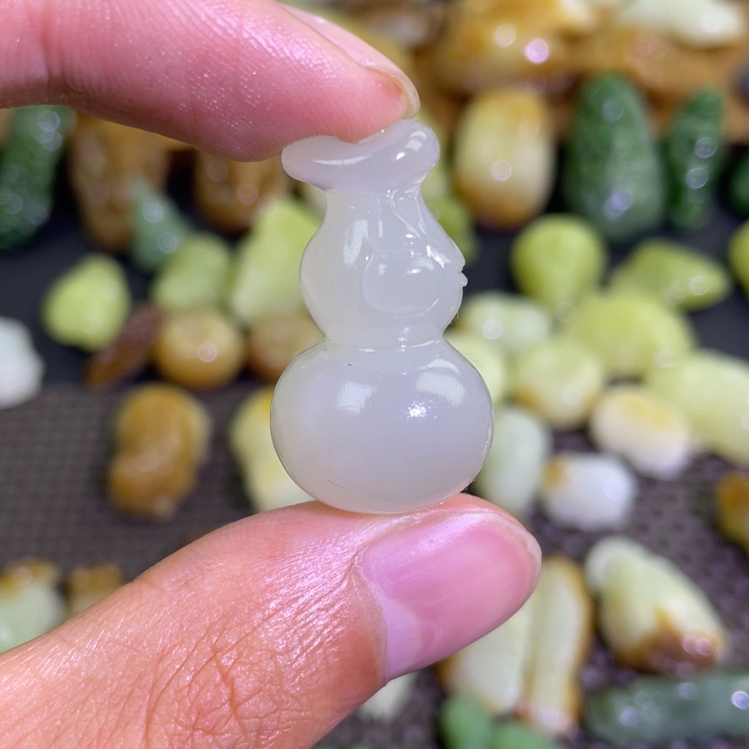 颈饰未镶嵌和田玉白玉葫芦吊坠