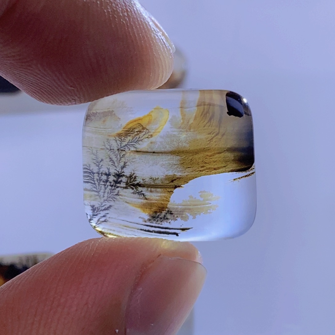 玛瑙/玉髓颈饰未镶嵌丫**?