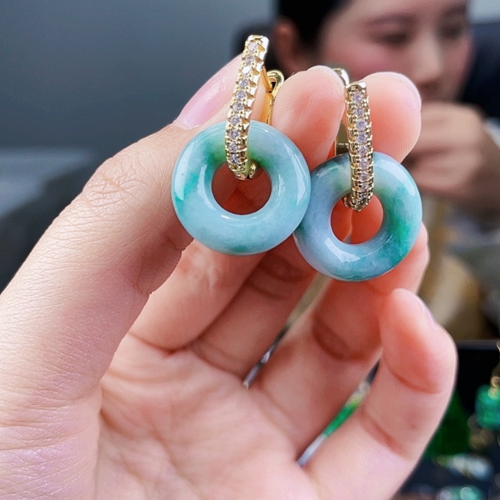 翡翠耳饰未镶嵌饰品