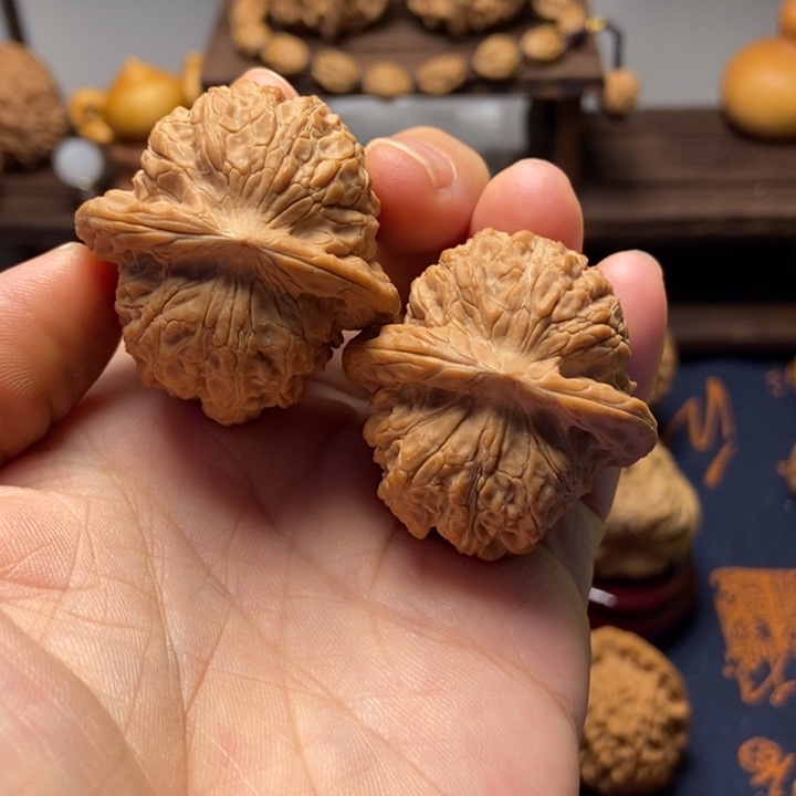 把件文玩核桃全品血麒麟尺寸38
