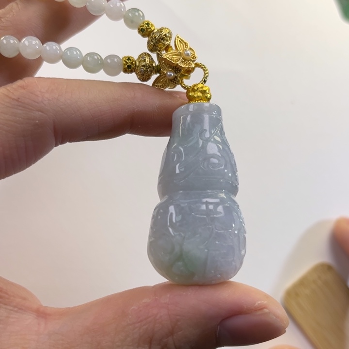 翡翠吊坠(赠链)未镶嵌代编织