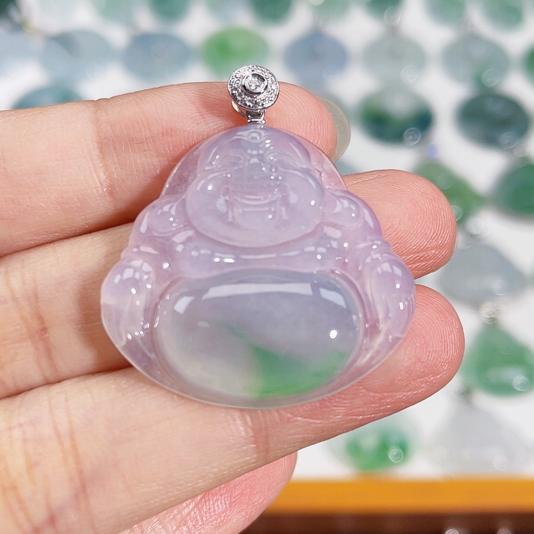 颈饰18K金镶嵌翡翠吊坠