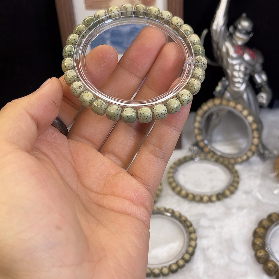 星月菩提手串777 号.  星月菩提.  一物一图. 