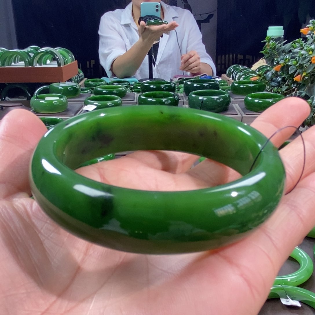 和田玉（碧玉）手镯未镶嵌