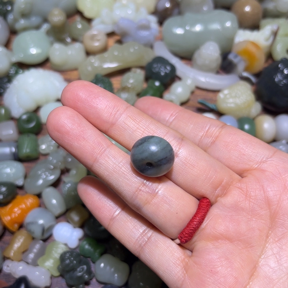 N****和田玉未镶嵌珠宝半成品