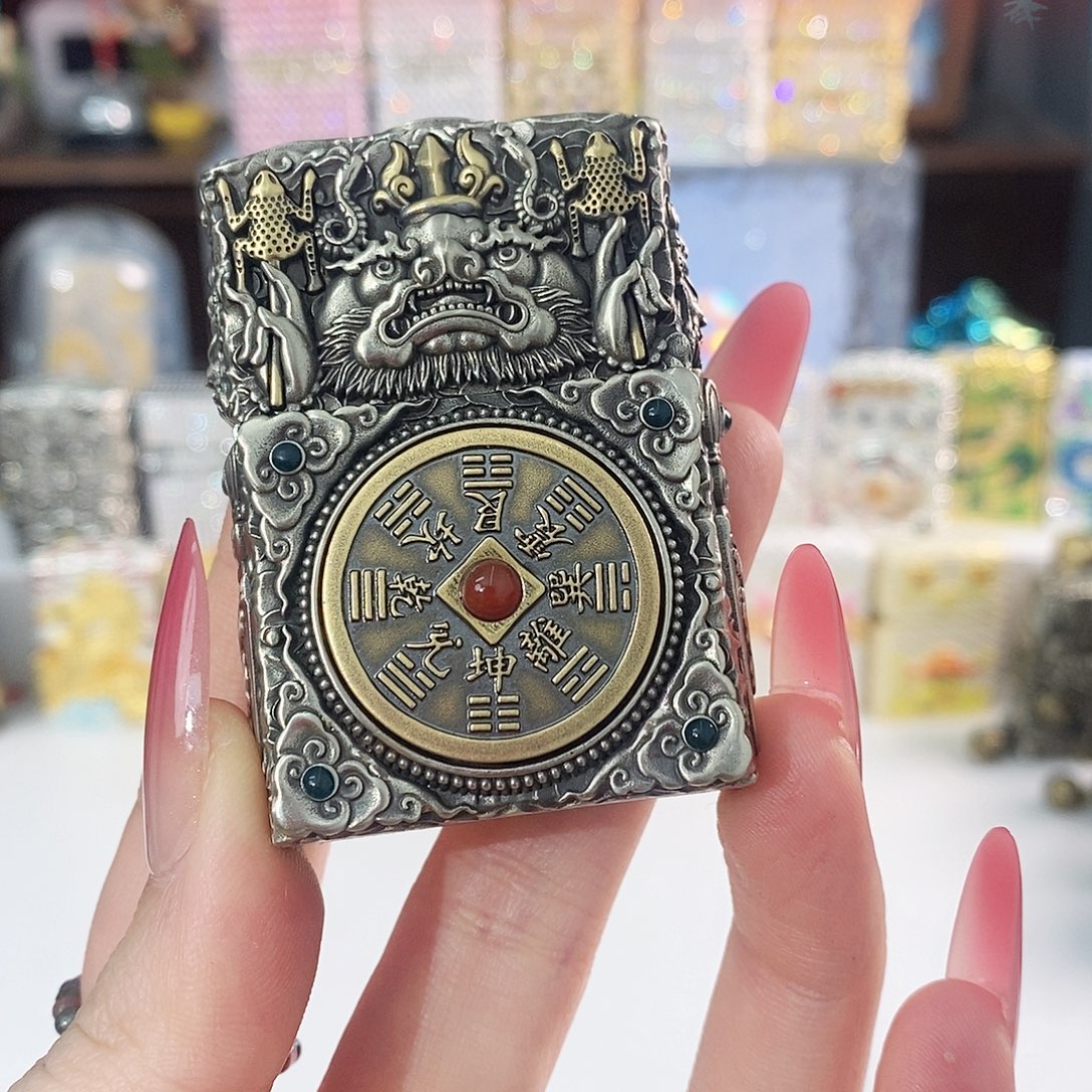 秋***叶铁山鬼貔貅打火机