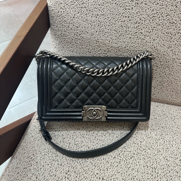 99新 Chanel/香奈儿 Chanel中号leboy 牛皮(US56835)