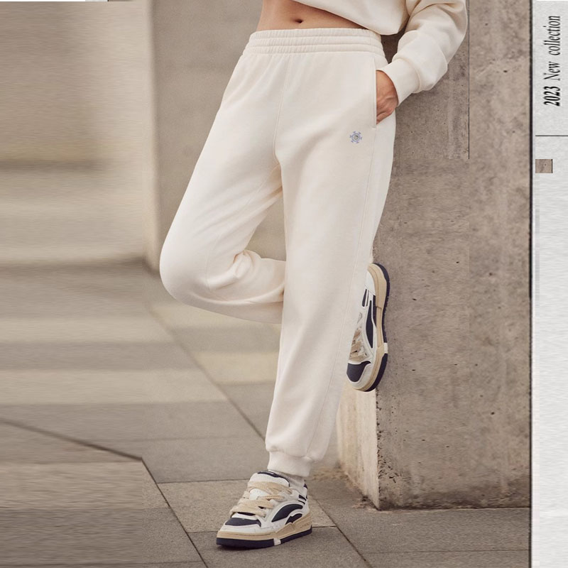 李宁女子秋冬运动潮流时尚系列卫裤束脚运动长裤AKLT822