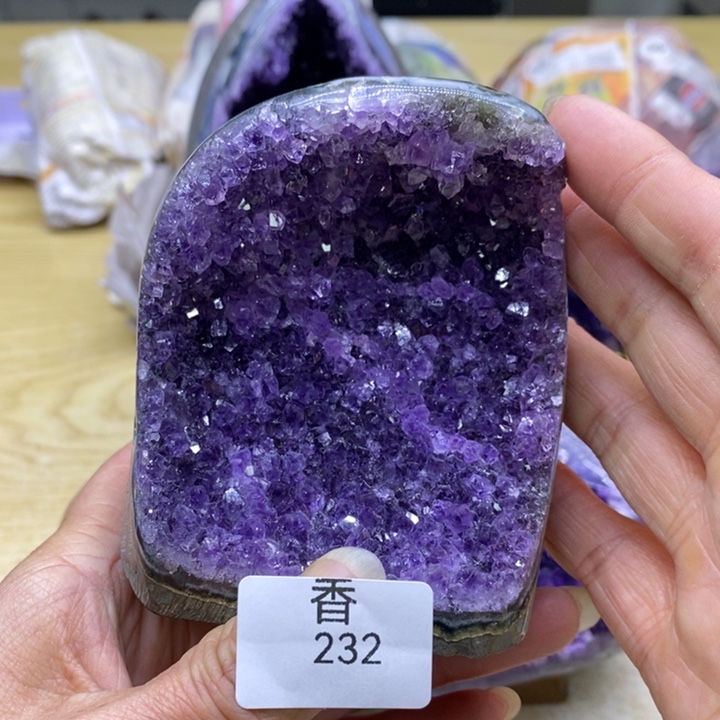 水晶大型摆件（非配饰）未镶嵌