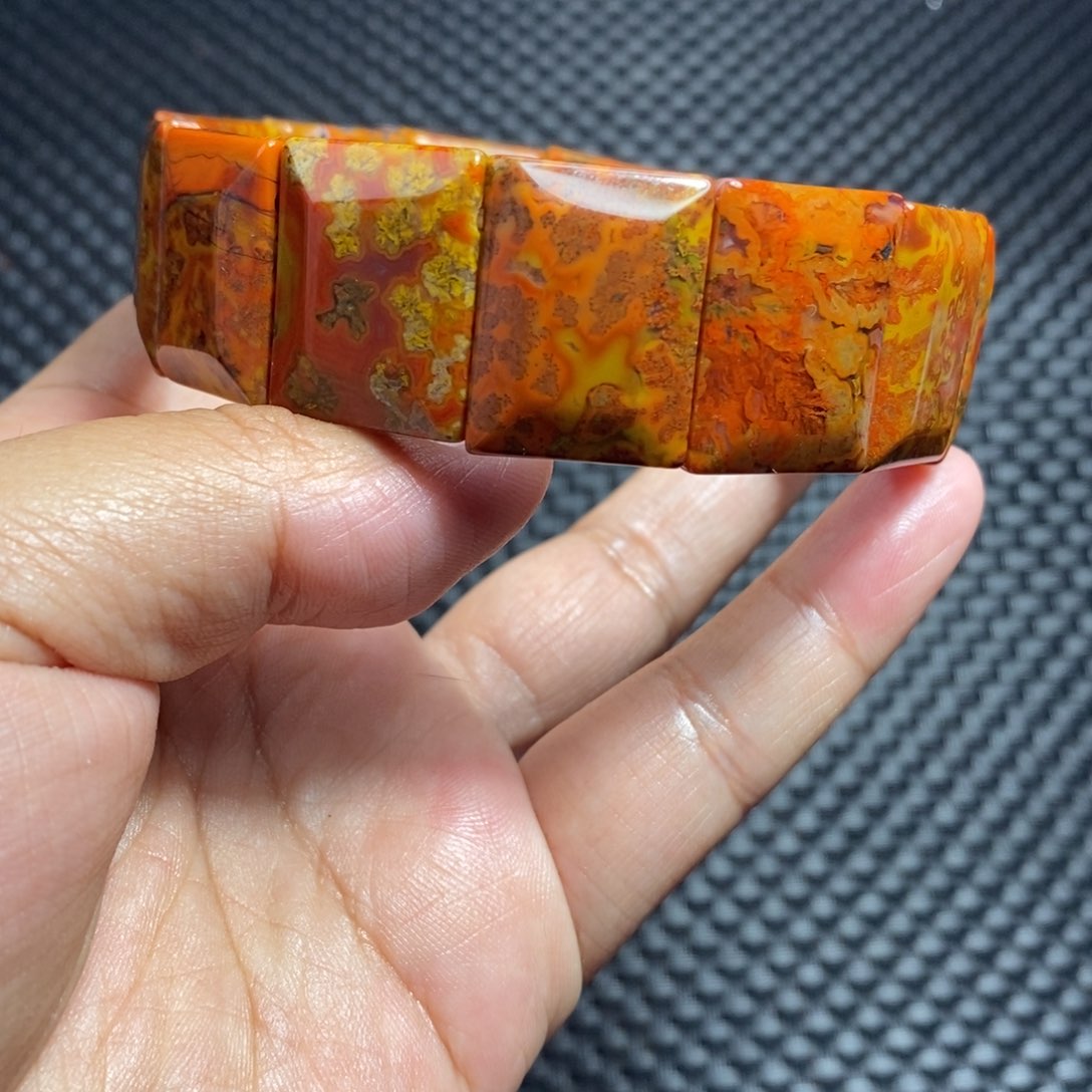 玛瑙/玉髓战国红未镶嵌