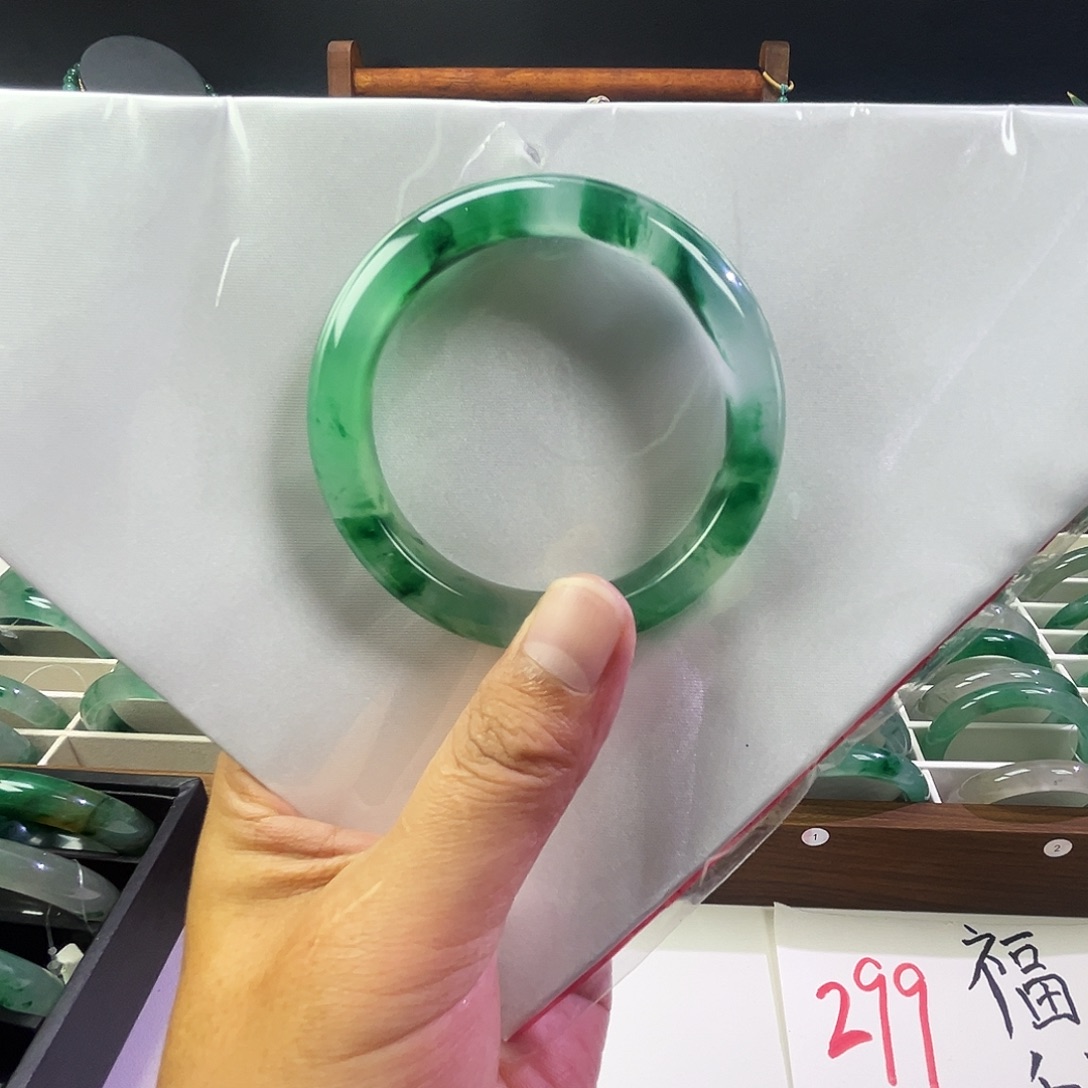 石英质玉手镯未镶嵌59