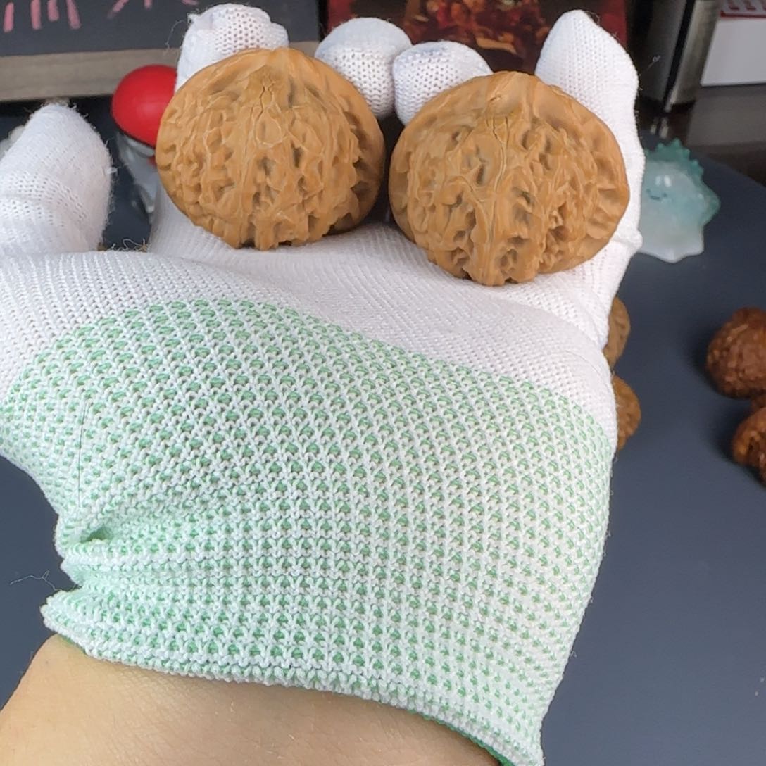 文玩核桃把件43.5全品宫灯