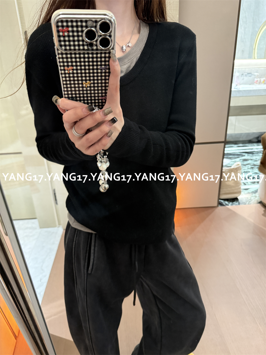 杨十七  万年日常囤基础好版型！显瘦小U领长袖打底针织衫加厚