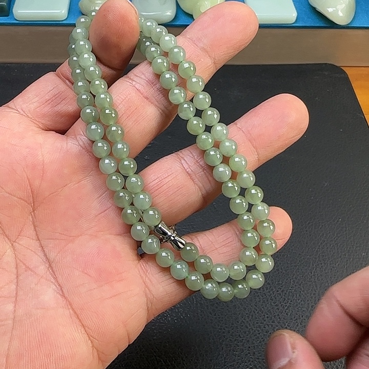 和田玉（碧玉）未镶嵌把件
