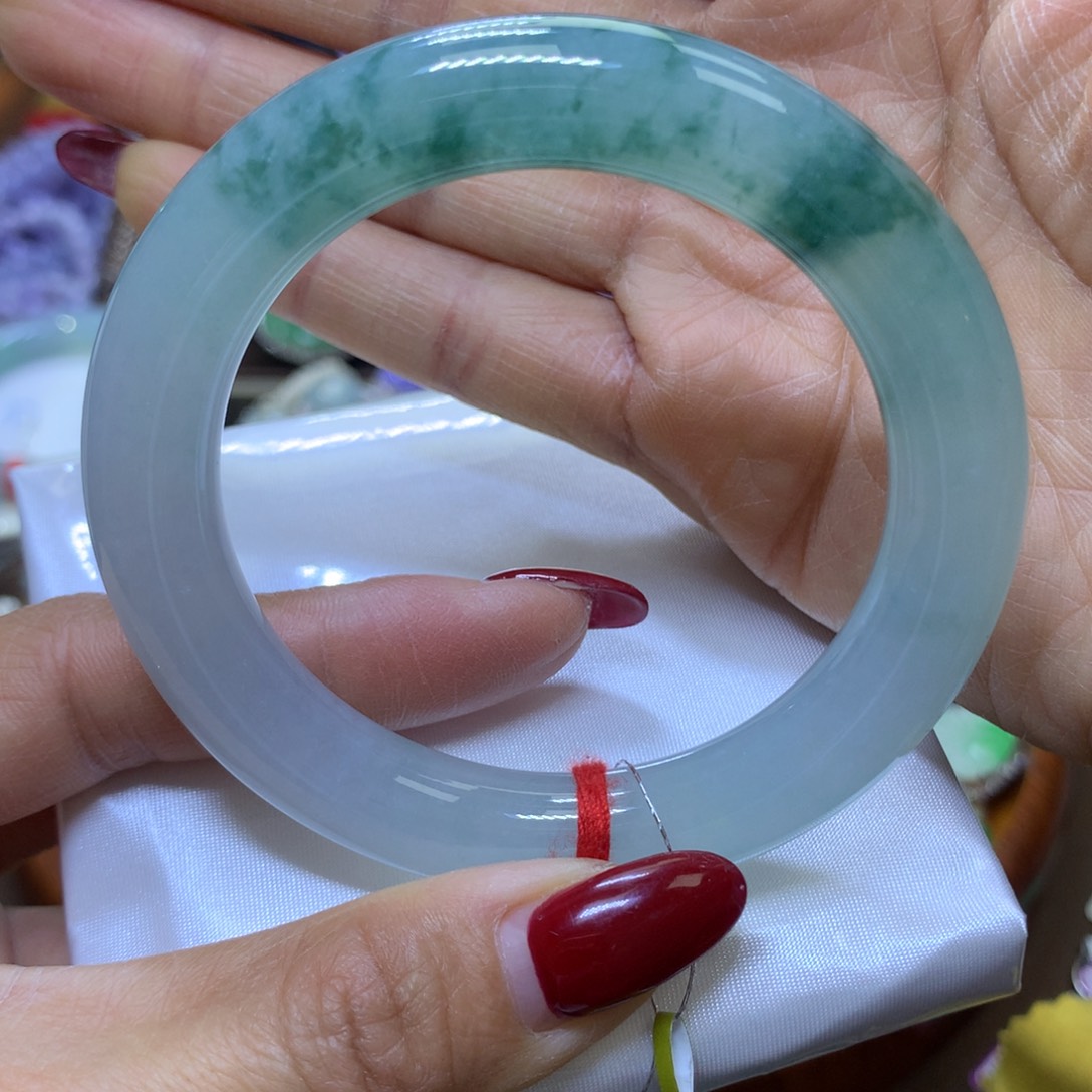 【闪购商品】翡翠颈饰未镶嵌圈口56