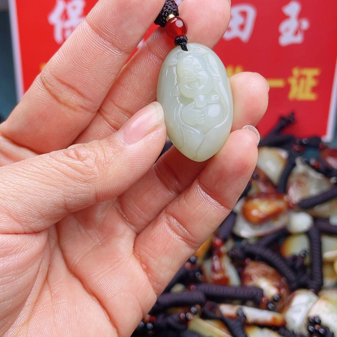 和田玉颈饰未镶嵌