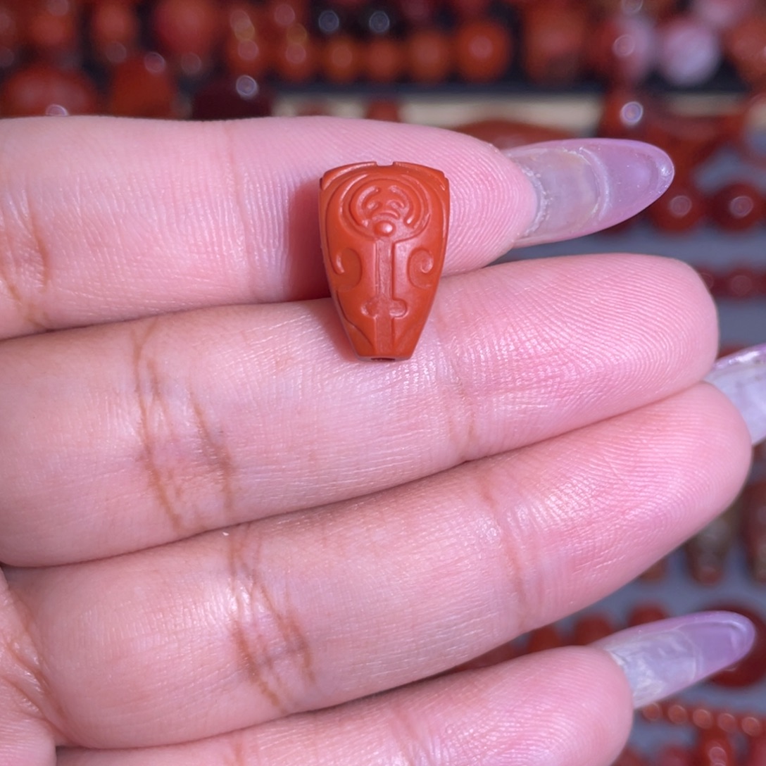 南红玛瑙未镶嵌博古三通卡10