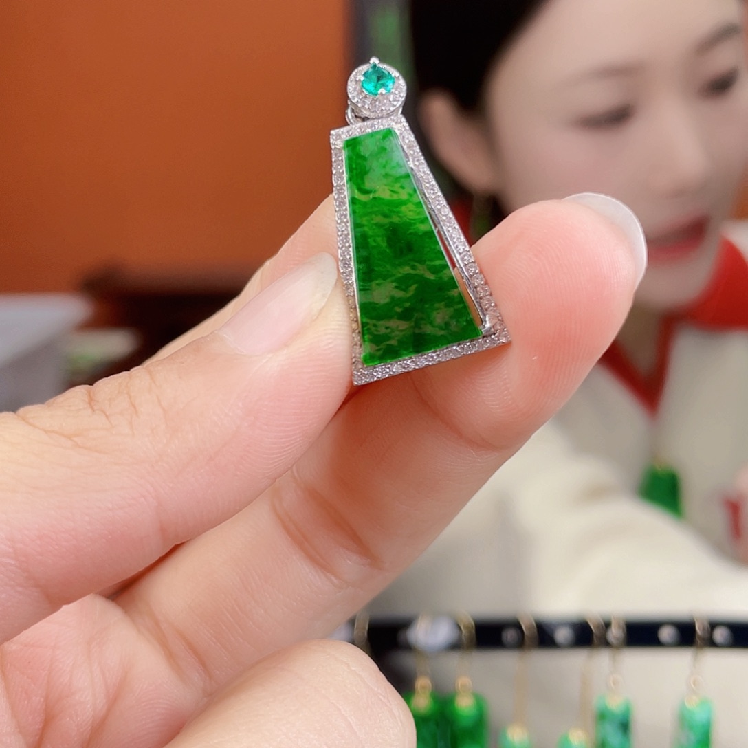 翡翠银S925镶嵌耳饰