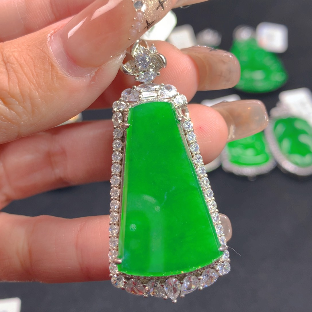 翡翠颈饰银S925镶嵌1111111111