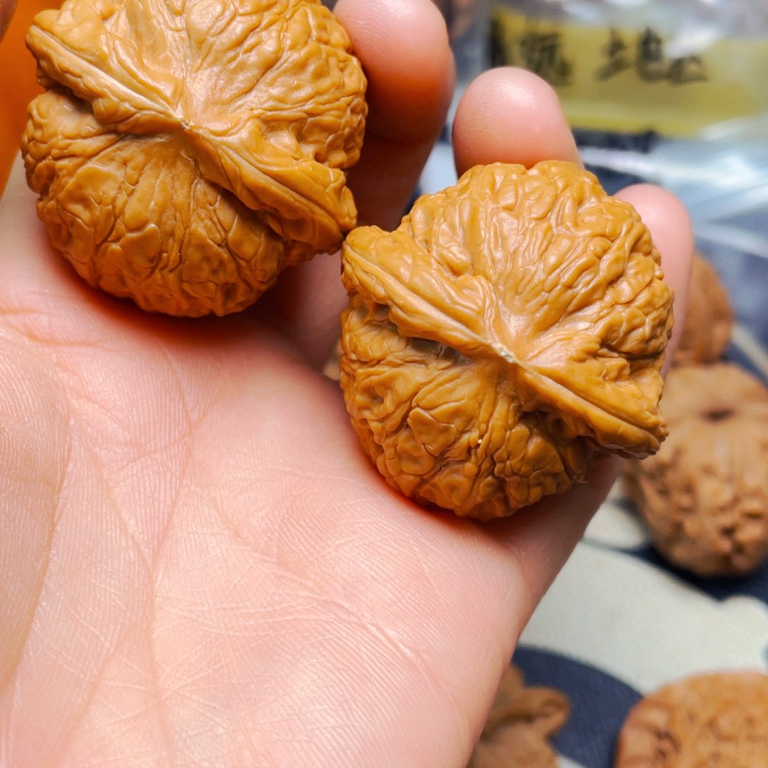 文玩核桃把件qian long mo