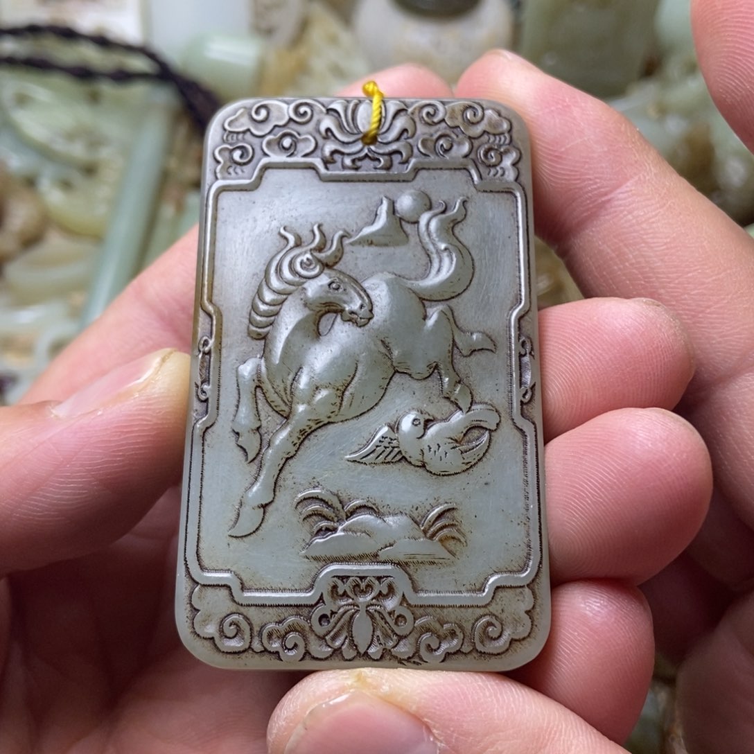 和田玉未镶嵌挂件