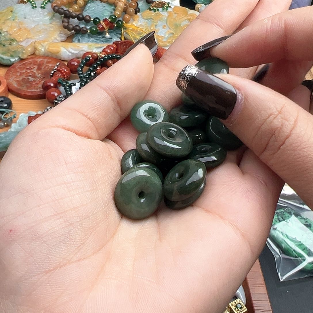 翡翠吊坠(不含链)未镶嵌多样性