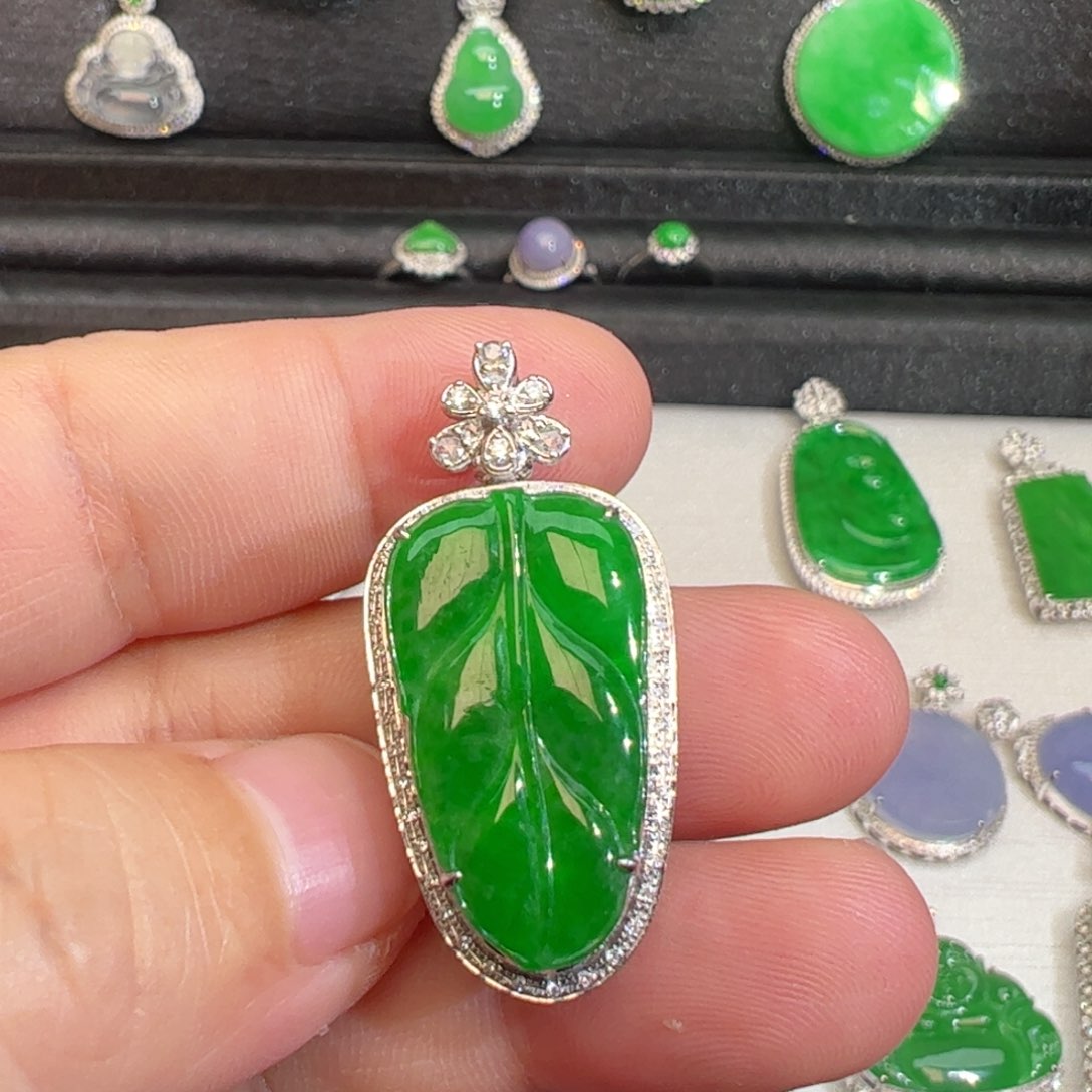 翡翠散珠翡翠吊坠项链吊坠