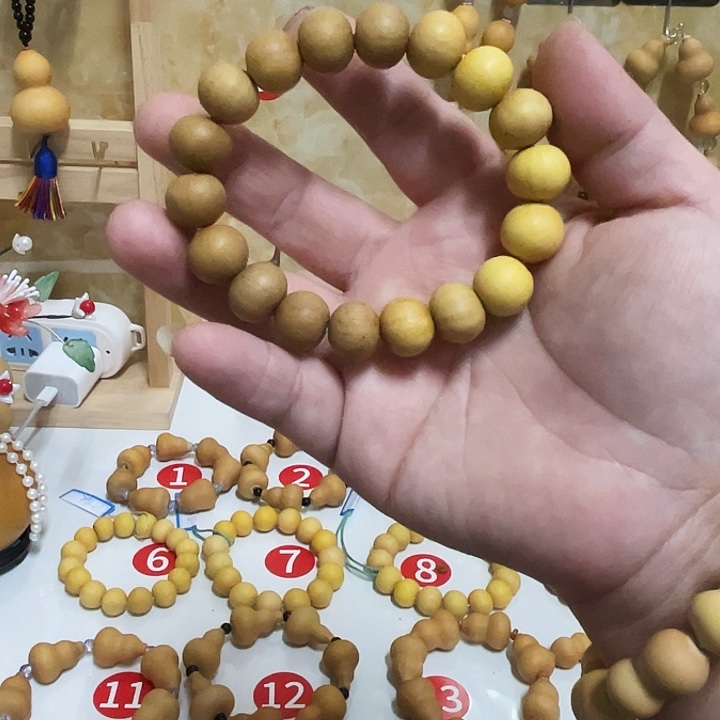 木质类水滴葫芦手串18颗