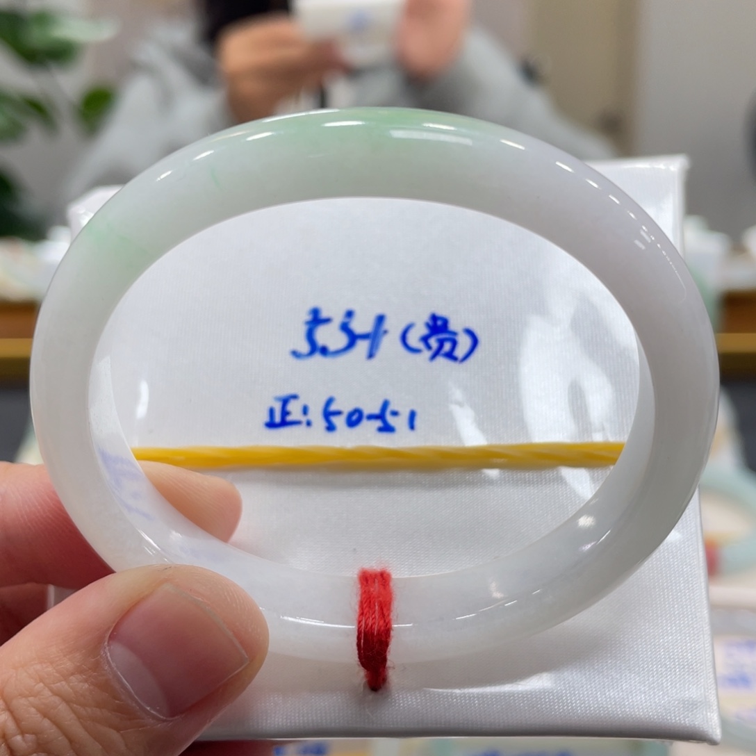 翡翠未镶嵌手镯翡翠