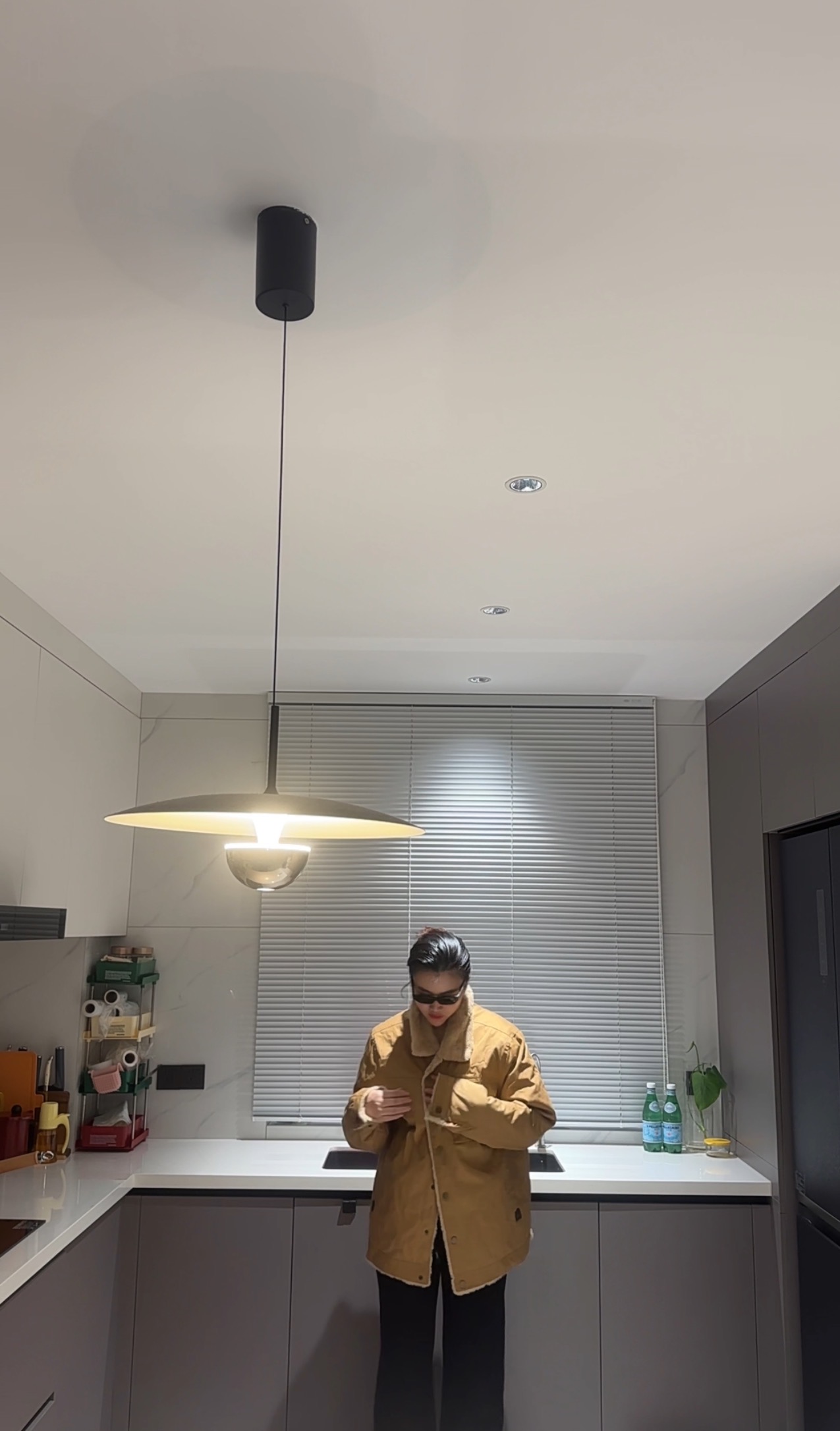 人造皮草 焦糖色工装女人款 外套帆布肌理外层内衬是环保皮草