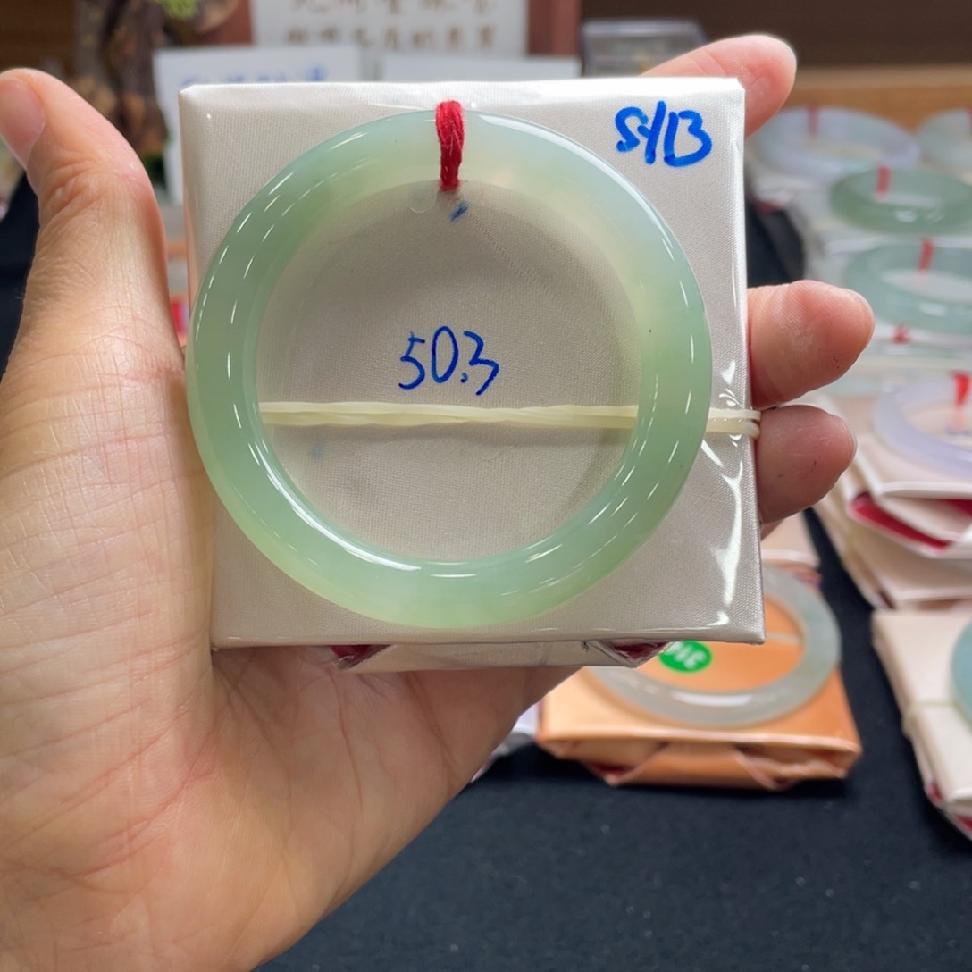 翡翠手镯未镶嵌50.3天然翡翠A货