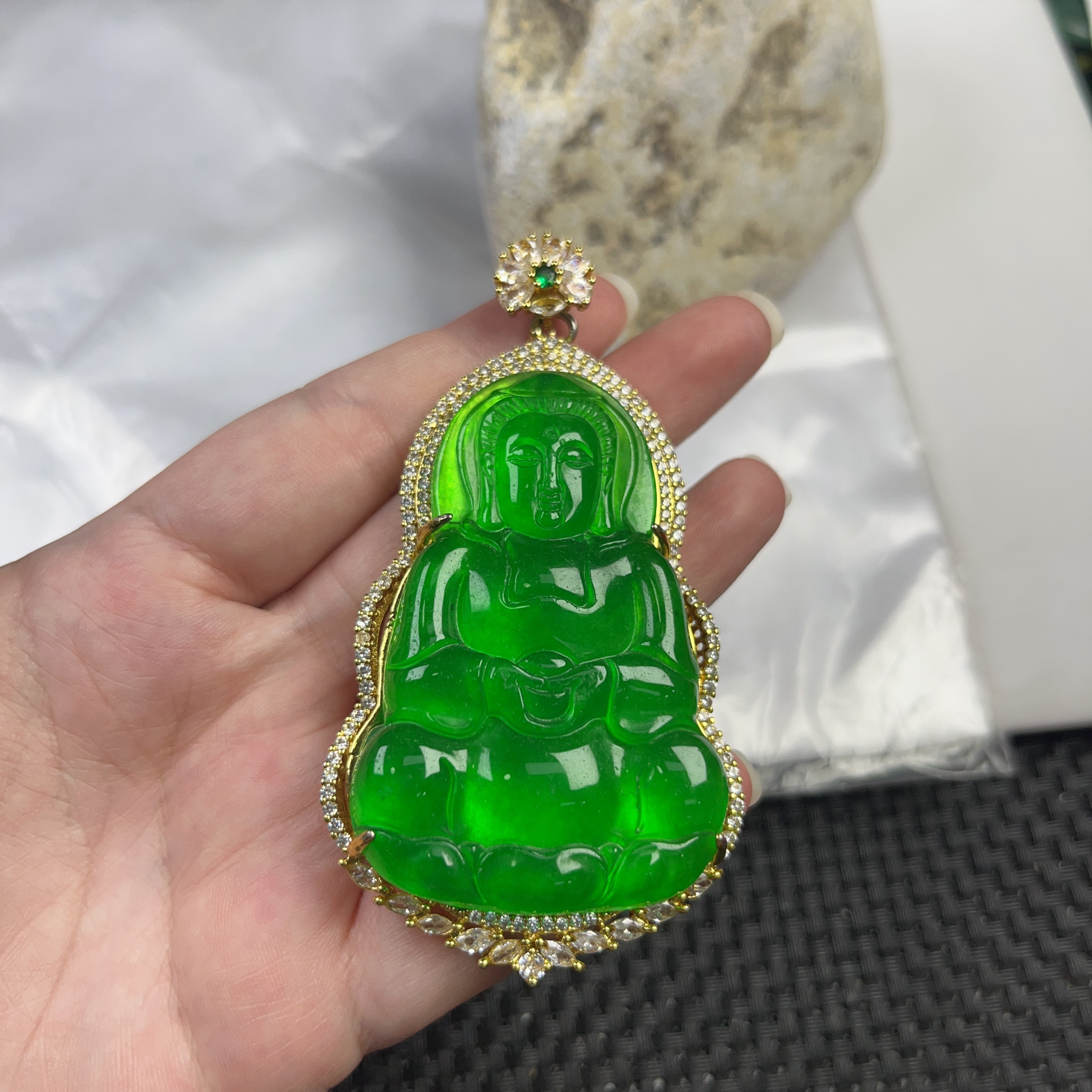 【聚宝严选】D7绿大观音（金） 妈妈款精致精美气质百搭奇石