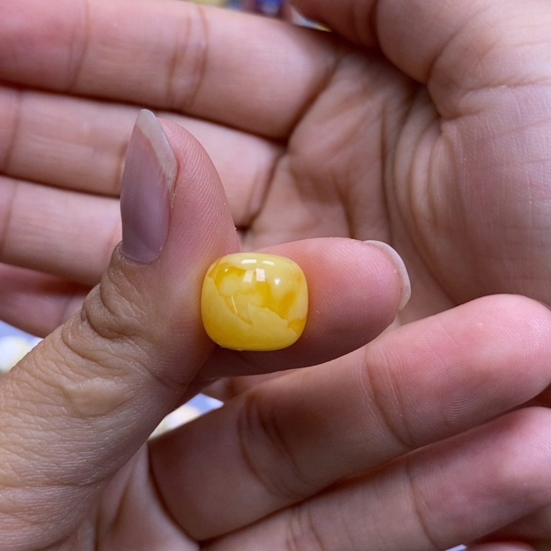 琥珀未镶嵌珠宝奇石12.5