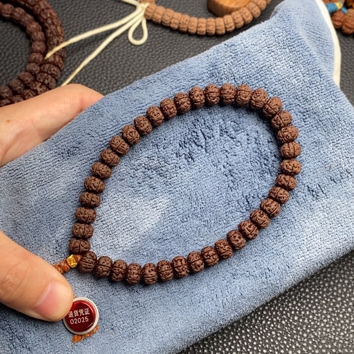 金刚菩提吊坠老树王