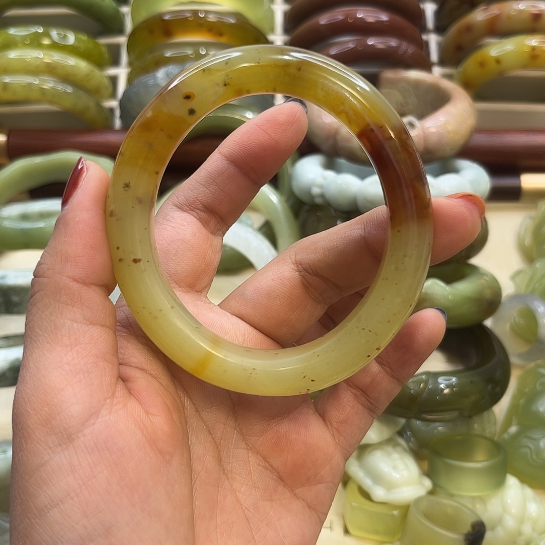 蛇纹石玉未镶嵌手镯12号56能戴贵妃微瑕