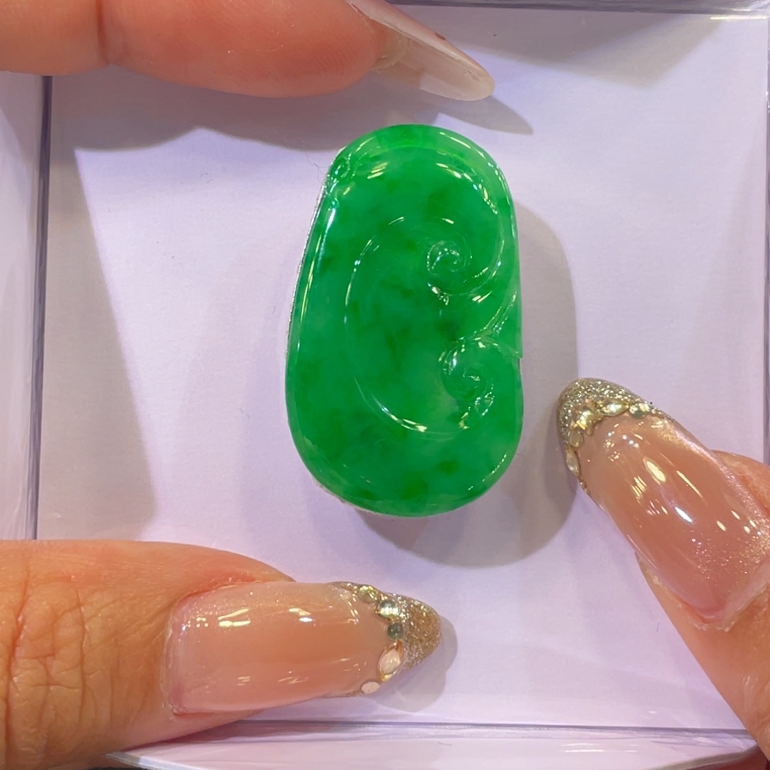 颈饰未镶嵌翡翠如意