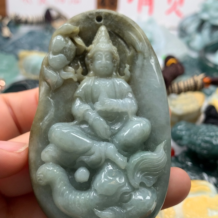 翡翠颈饰未镶嵌保真天然A货翡翠