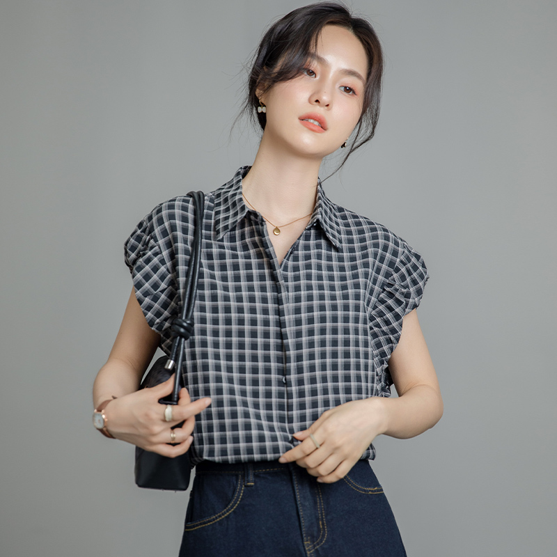 法式设计小众泡泡袖黑色格子衬衫女短袖夏季2025新款休闲宽松上衣