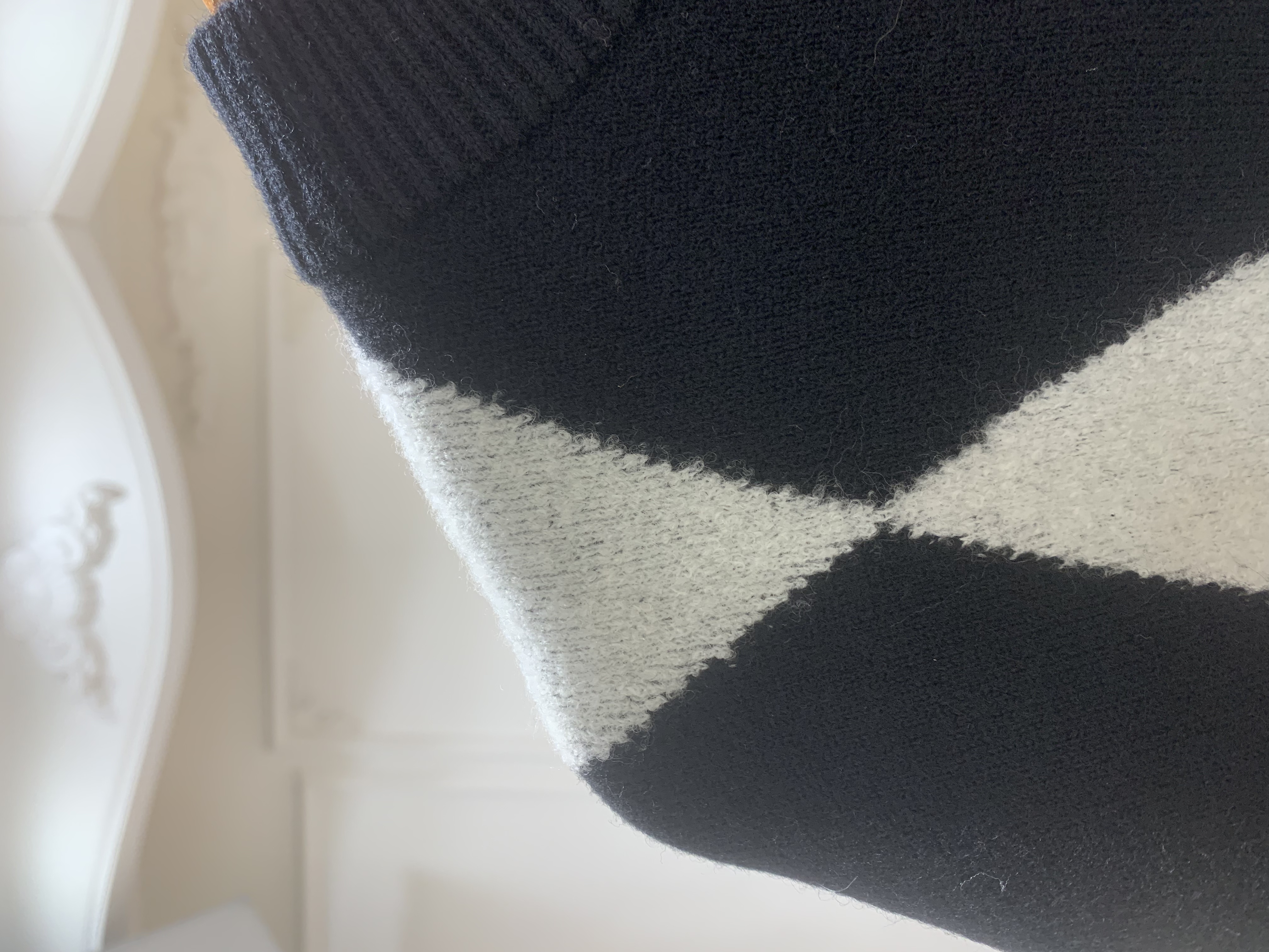 [兮希] 时尚女装秋冬季菱形格拼色套头毛衣 ZK155