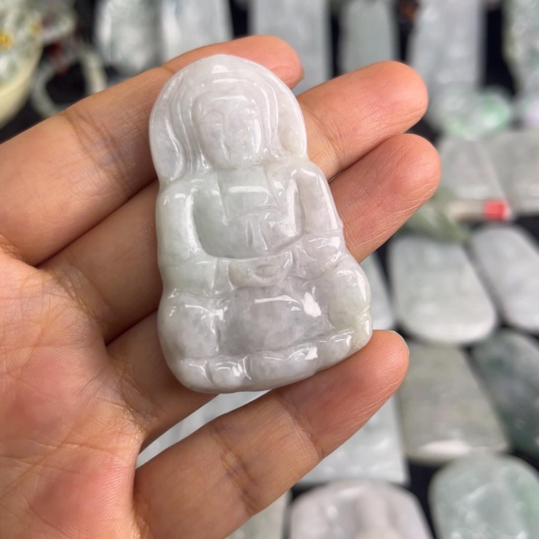 翡翠未镶嵌吊坠(赠链)