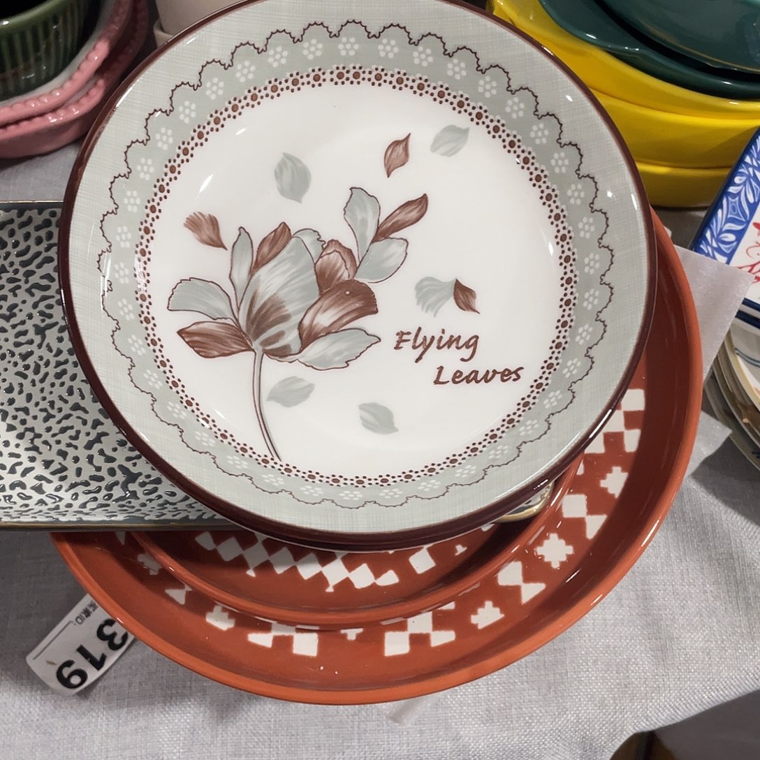 瓷     6.5寸温佩家 数量是2