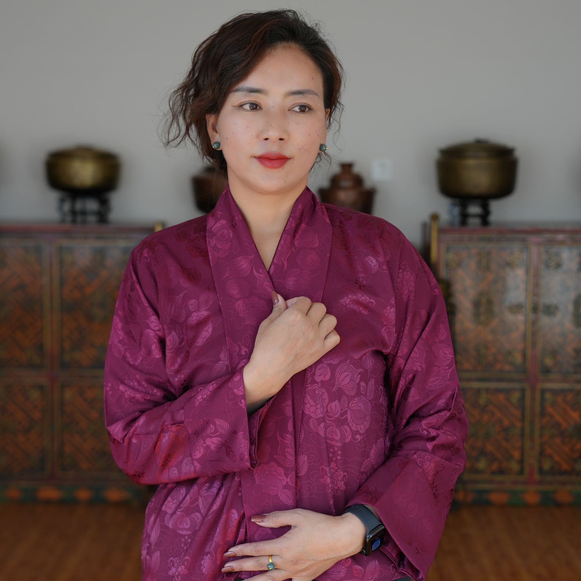 民族服装 女款新花衬衣藏式内搭九分袖西藏服拉萨风格