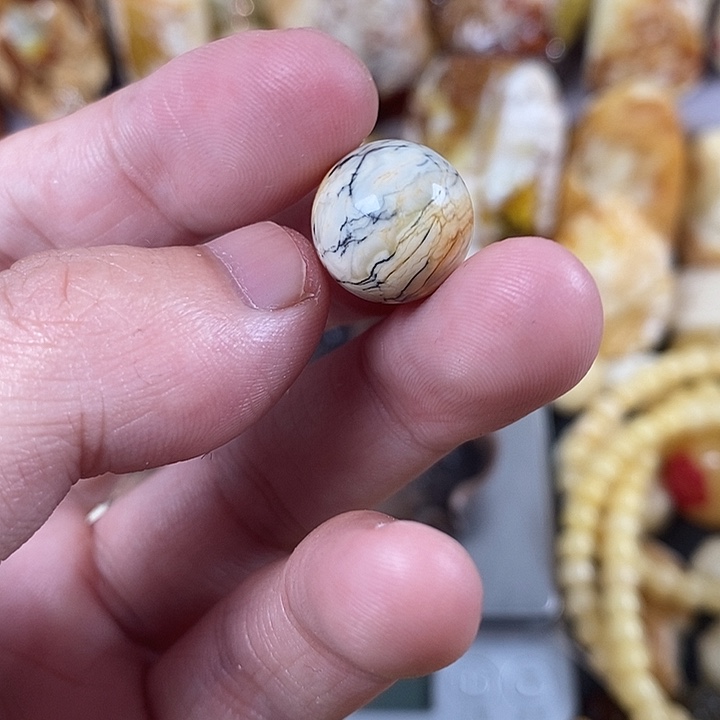 裸石琥珀未镶嵌我