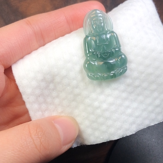 翡翠未镶嵌颈饰缅甸A货，每天下午1点半开播