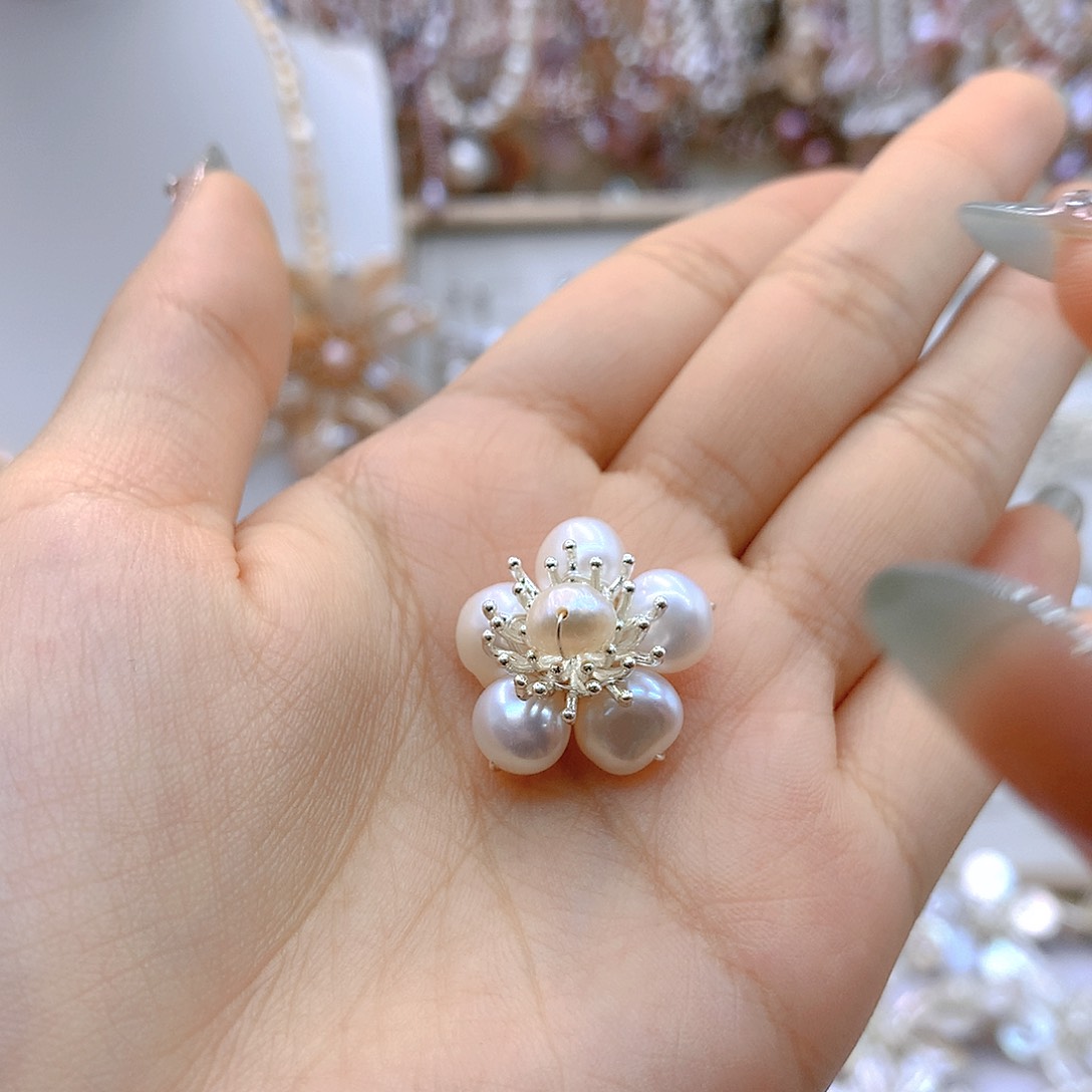 银S925镶嵌淡水珍珠耳坠