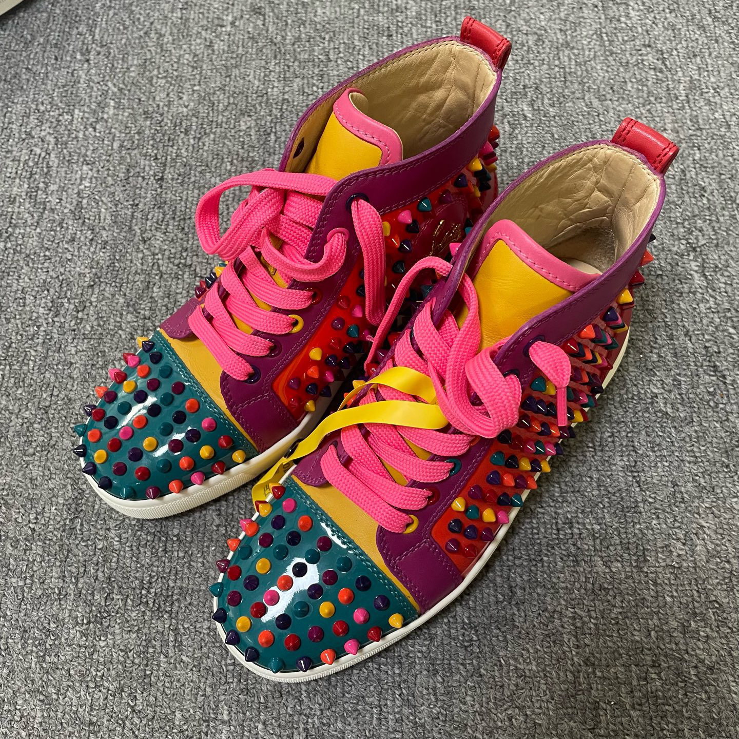 99新 Christian Louboutin/克里斯提·鲁布托 板鞋 10724