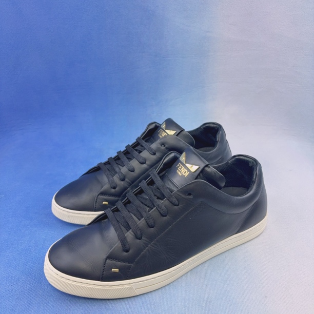 95新 FENDI/芬迪 41码/经典小怪兽系列 黑白 时尚潮流休闲板鞋