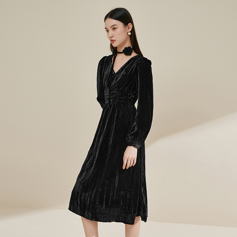 【尚雅专属】MOFAN摩凡冬新款黑色连衣裙MDL385797