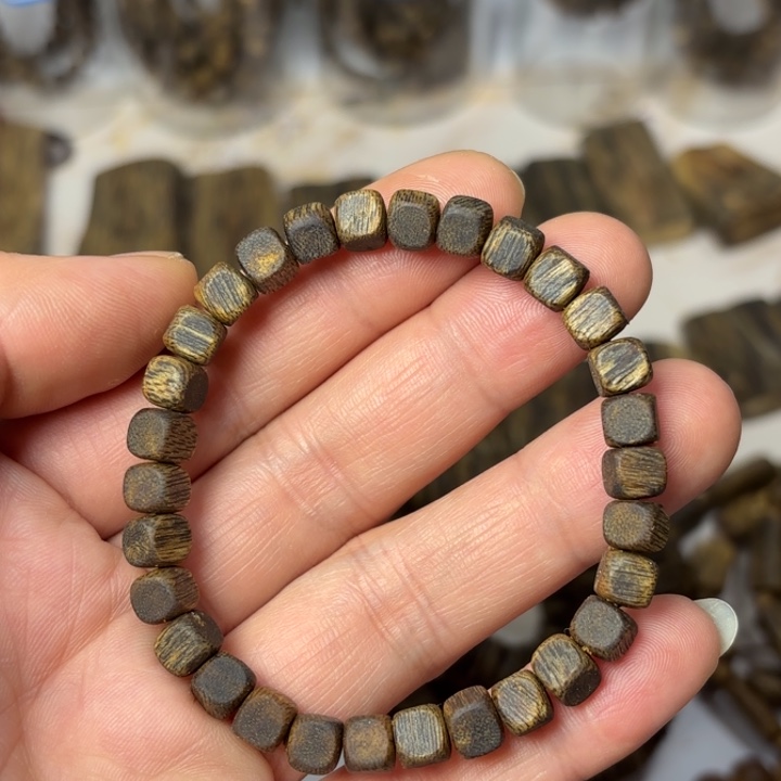 沉香手串方糖珠单圈6mm 5克+多样性发一